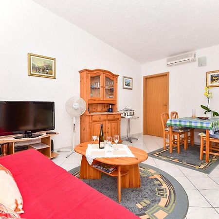 Apartments Rote Rosen Нин Екстериор снимка