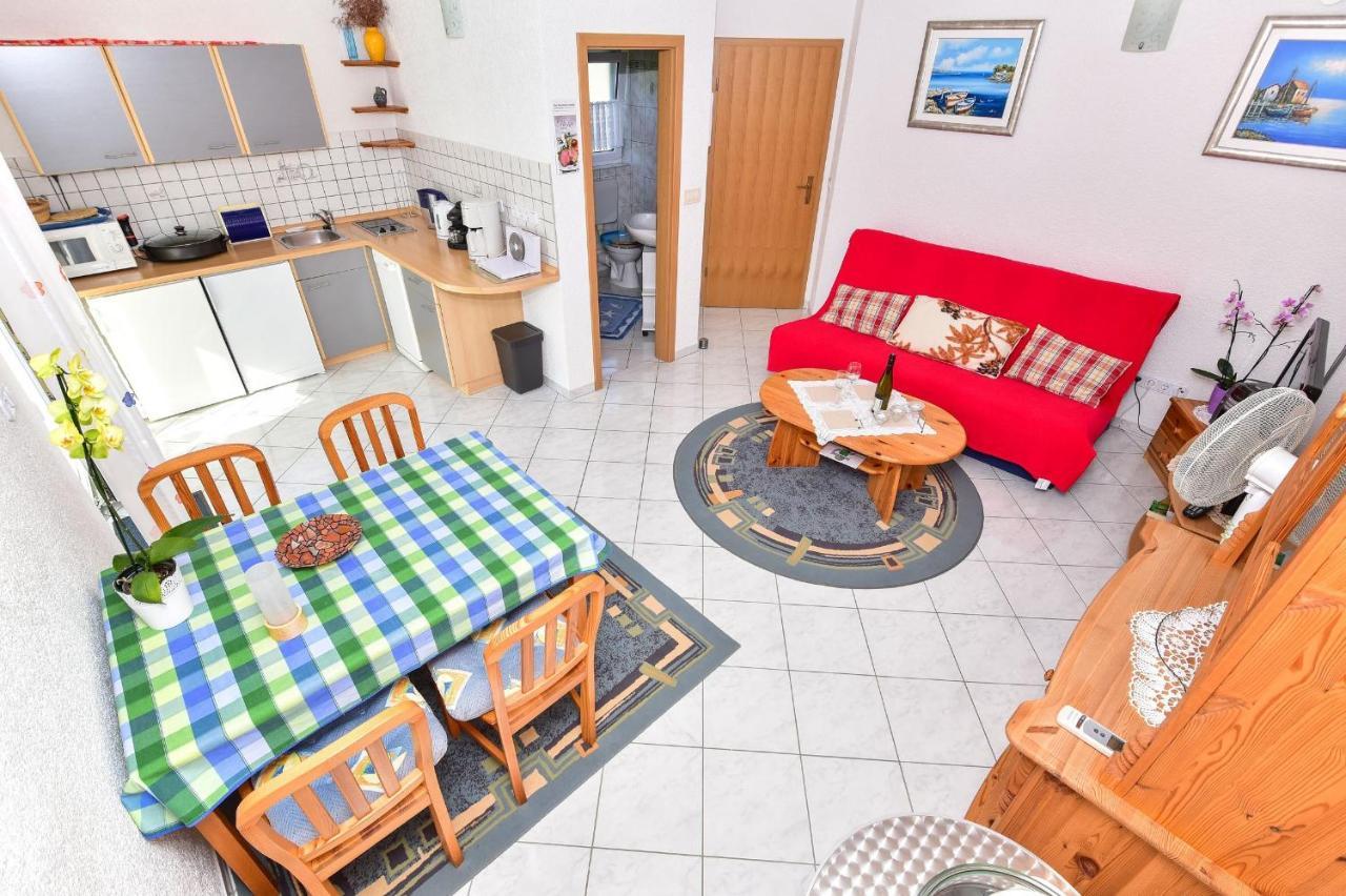 Apartments Rote Rosen Нин Екстериор снимка